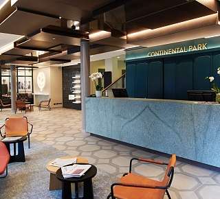 Reception und Hotelhalle im Hotel Continental Park
