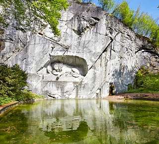 Lion Monument