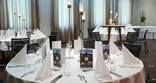 Runde Tische Castel Grande