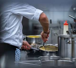 Risotto und Polenta kochen als Teambuilding